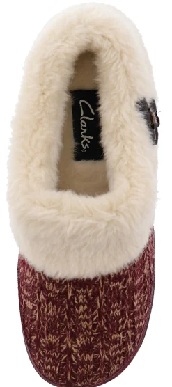 Slippers><noscript><img width=