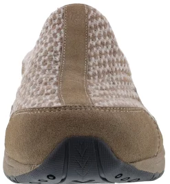 Walking><noscript><img width=