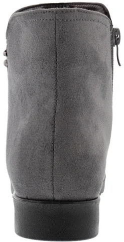 Boots><noscript><img width=