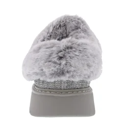 Slippers><noscript><img width=