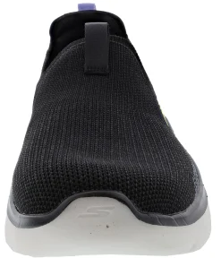 Walking|Casual><noscript><img width=